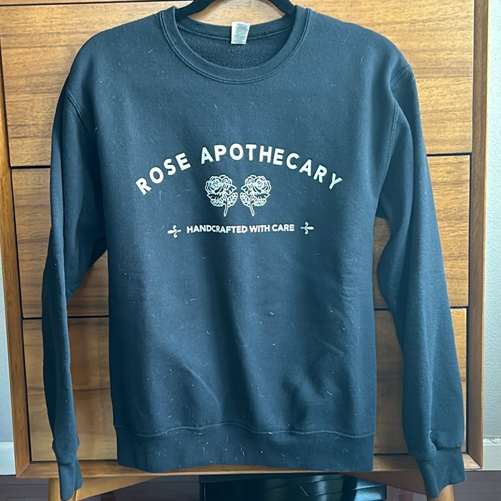 Rose Apothecary sweatshirt. Size small